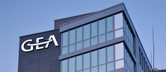 GEA Logo an Hausfassade
