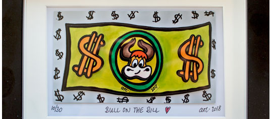 3D-Pop-Art Kunstwerk „Bull on the Bill“ neu in der Bulle 8-Galerie