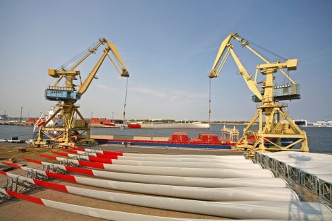 Nordex-Aktienkurs-bricht-ein-Prognose-belastet