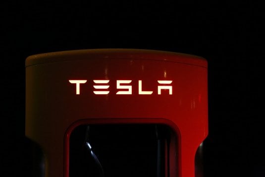 Tesla-Ladesäule